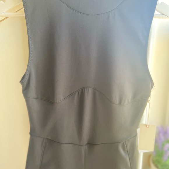 Good American - Picture 10 of 10